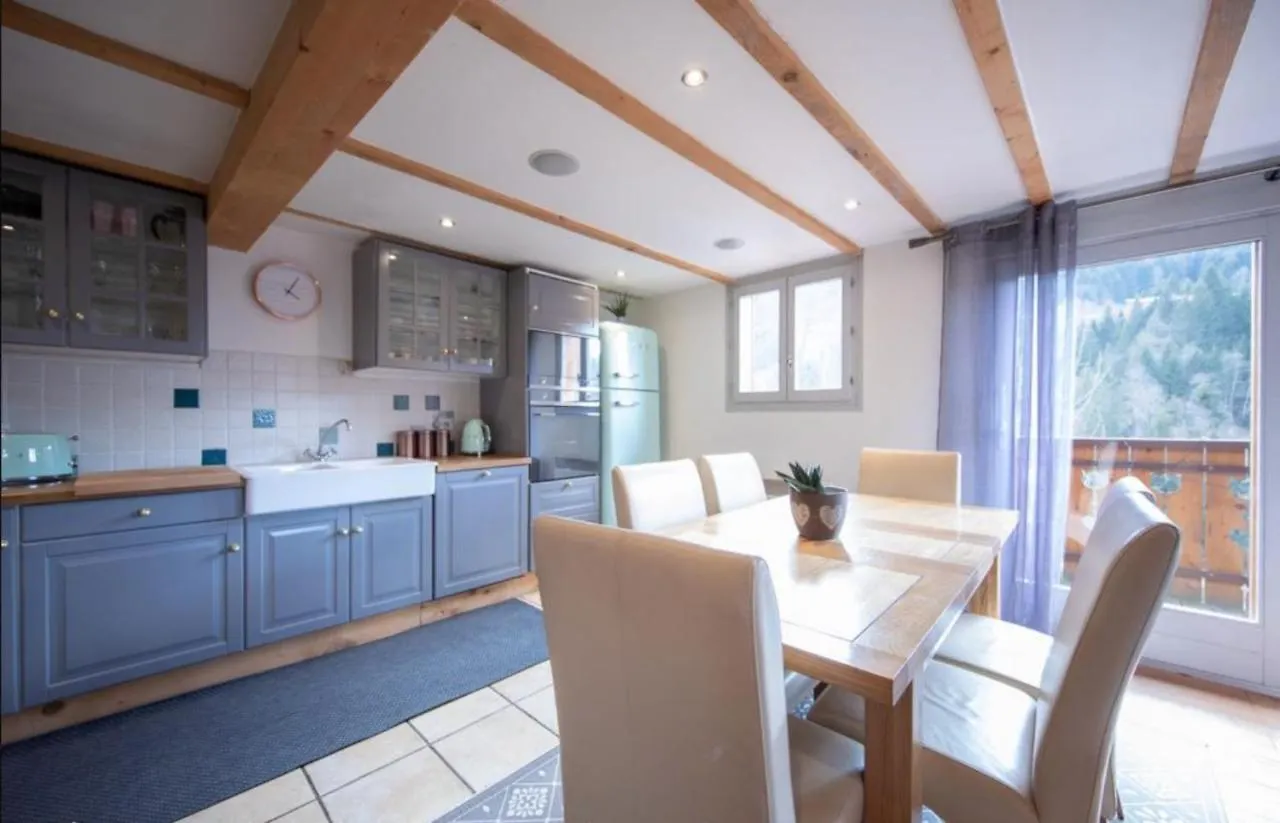 Beautiful 3 Bedroom Chalet In Morzine France